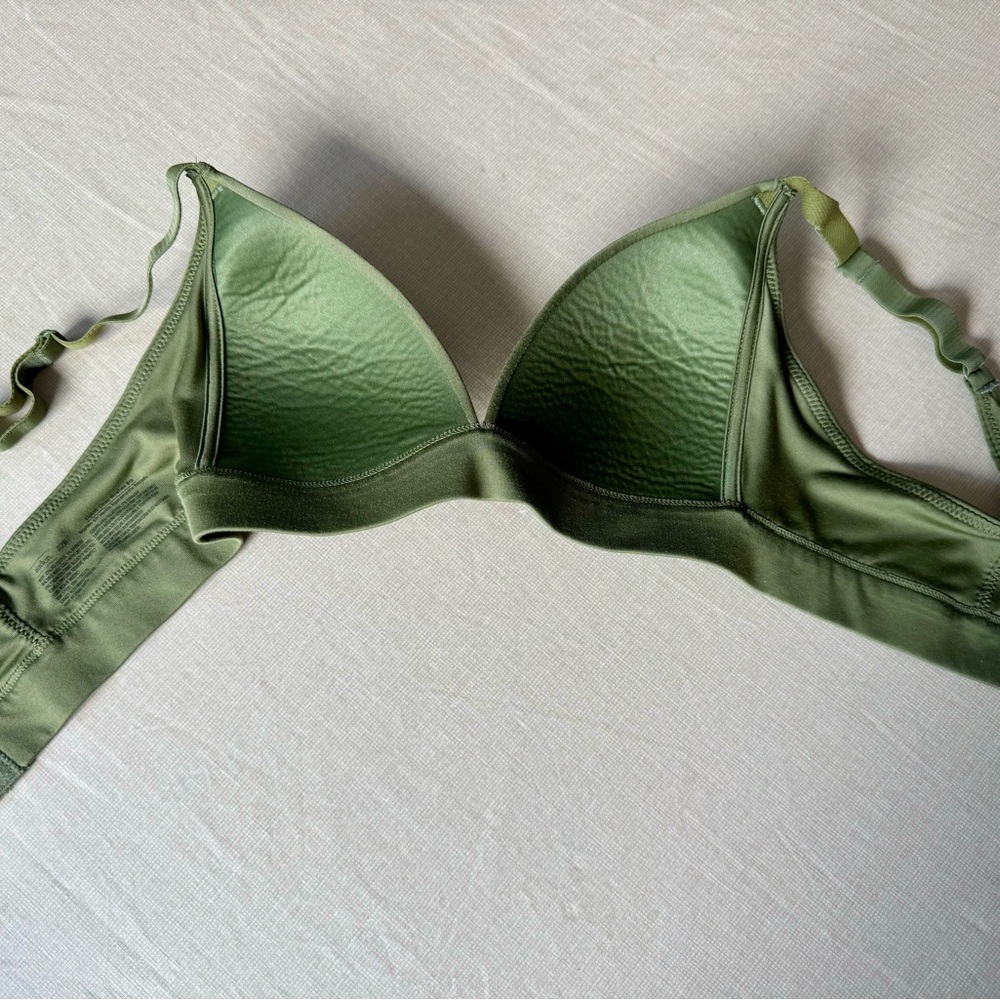 Auden Women's Wireless Bra - Picture 3 of 4